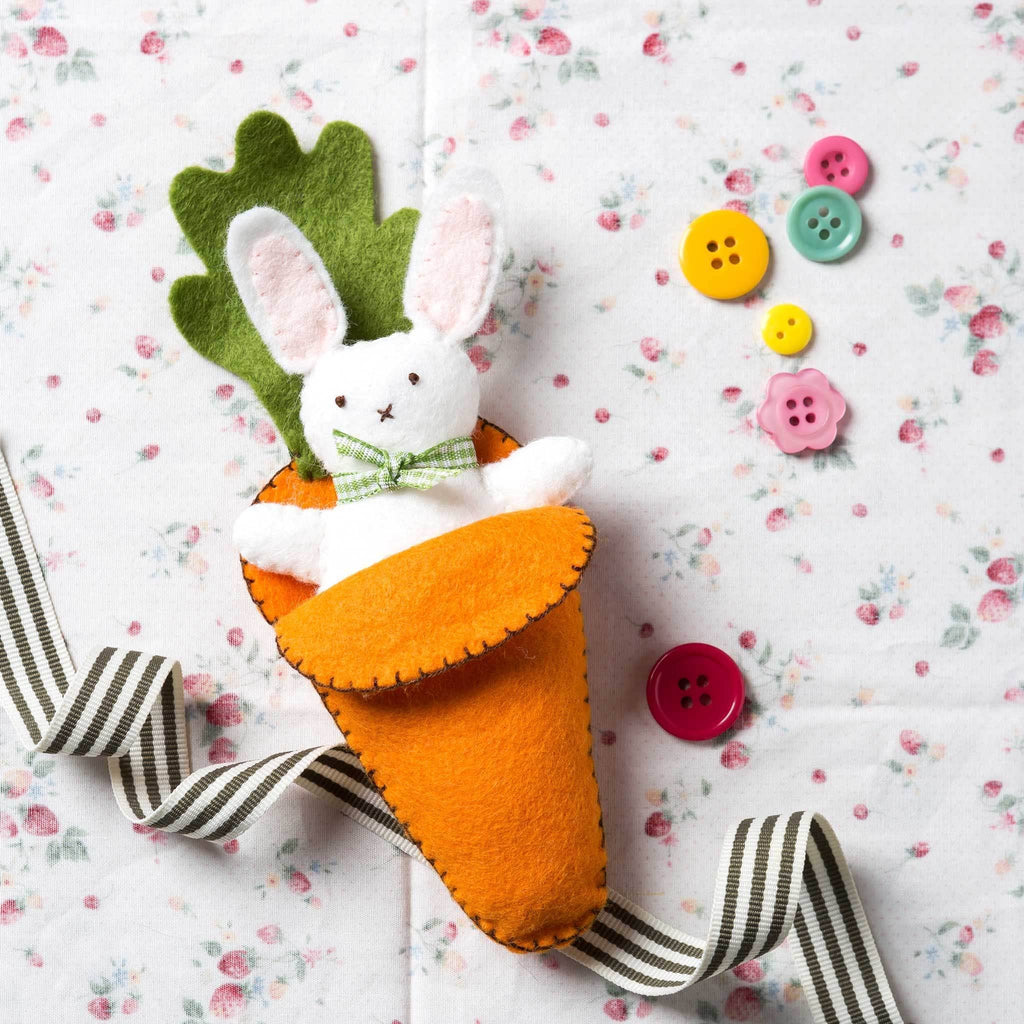 Bunny in Carrot Felt Craft Mini Kit - Freshie & Zero Studio Shop