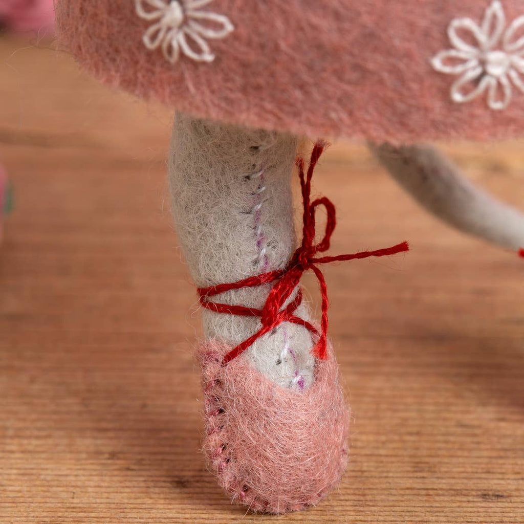 Little Mouse Ballet Dancer: Felt Craft Mini Kit - Freshie & Zero Studio Shop