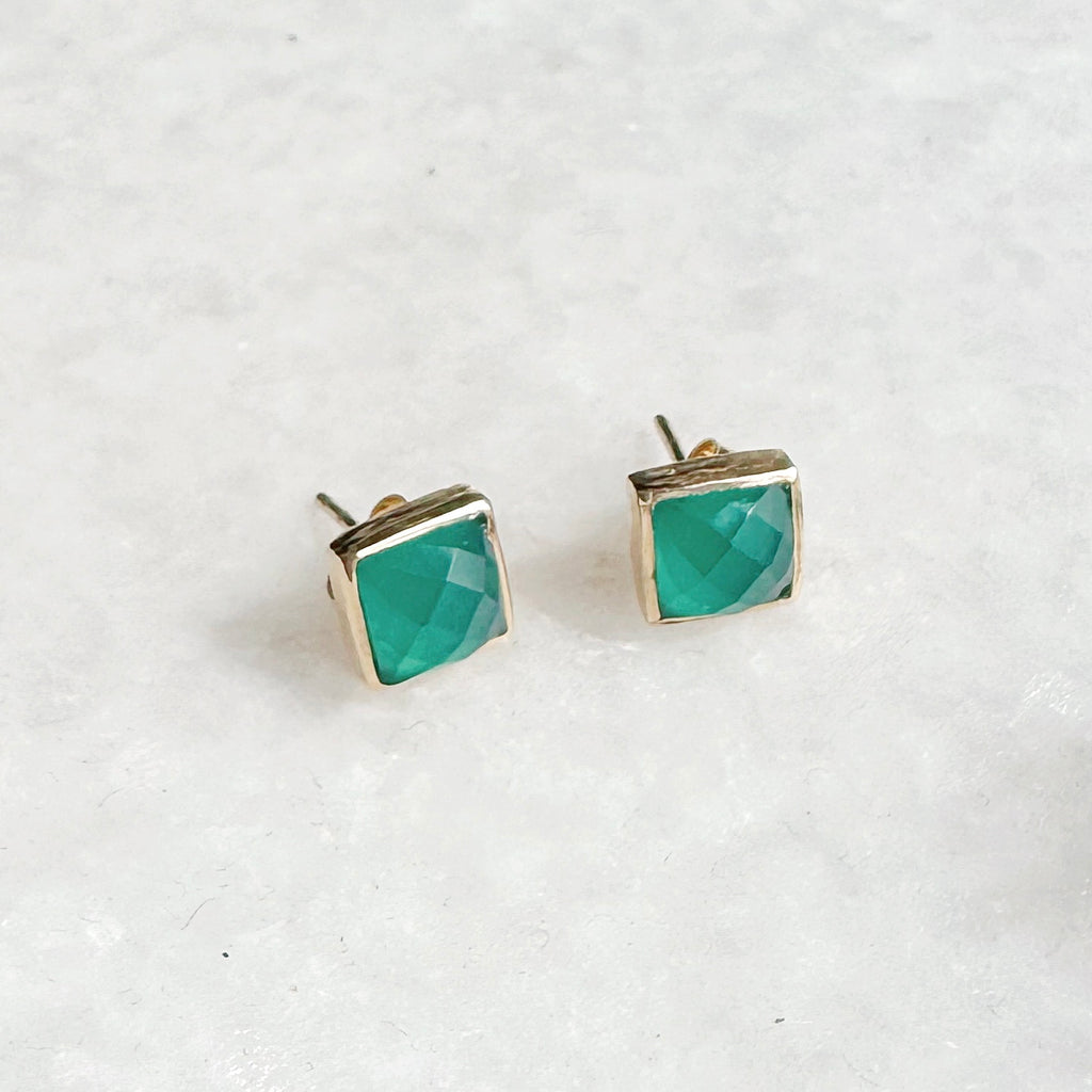 Square Gold Gemstone Stud Earrings: Green Chalcedony - Freshie & Zero Studio Shop