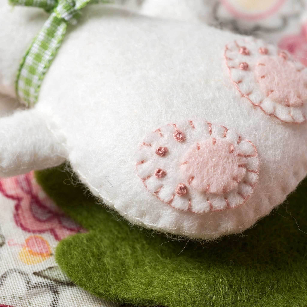 Bunny in Carrot Felt Craft Mini Kit - Freshie & Zero Studio Shop