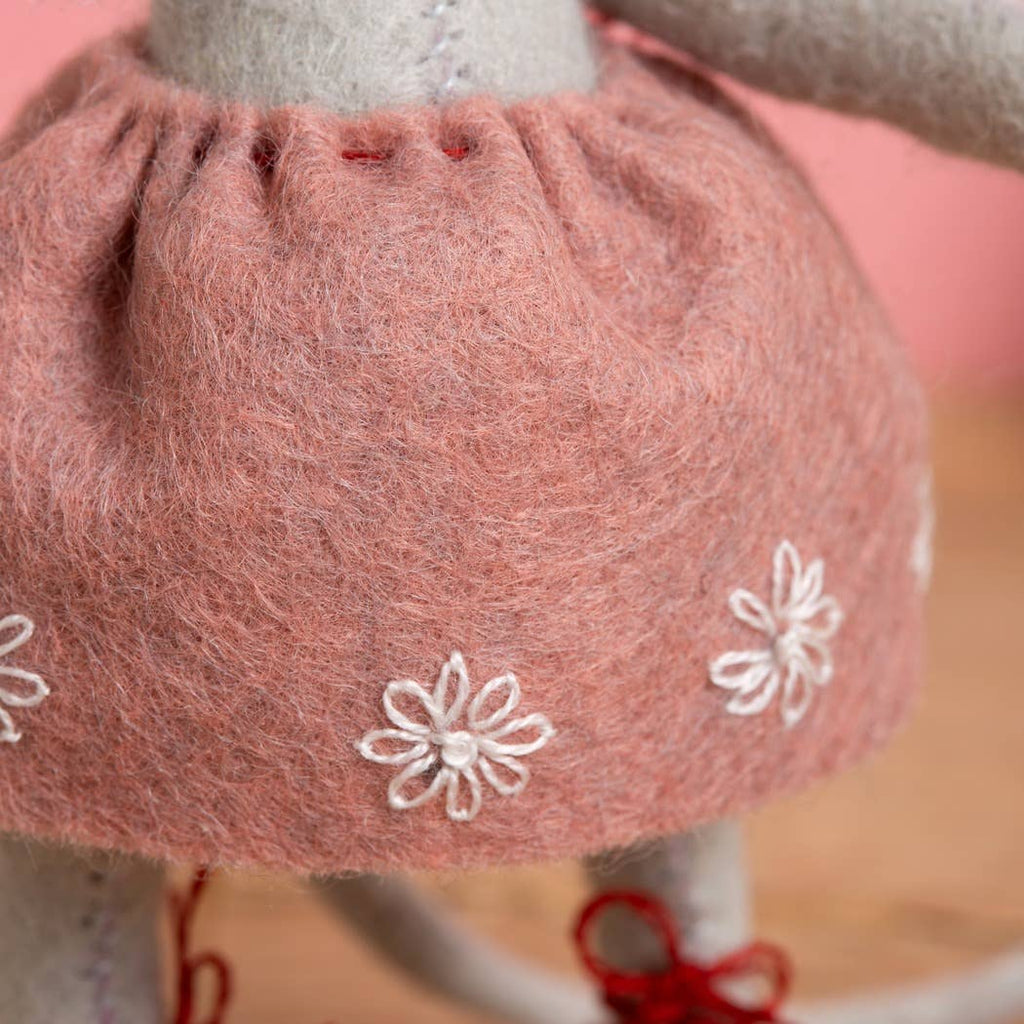 Little Mouse Ballet Dancer: Felt Craft Mini Kit - Freshie & Zero Studio Shop