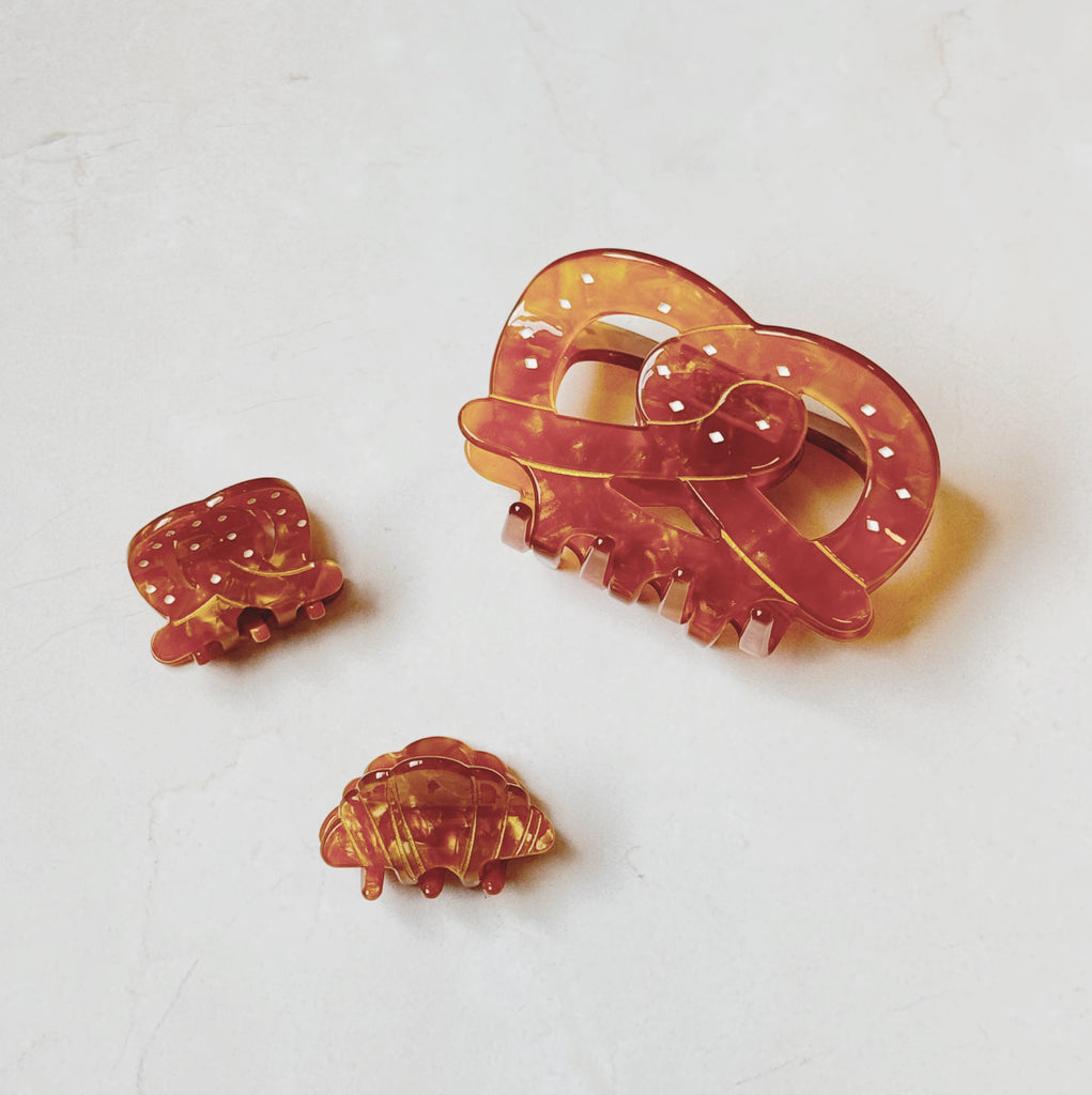 Hair Claw Clip: Pretzel - Freshie & Zero Studio Shop