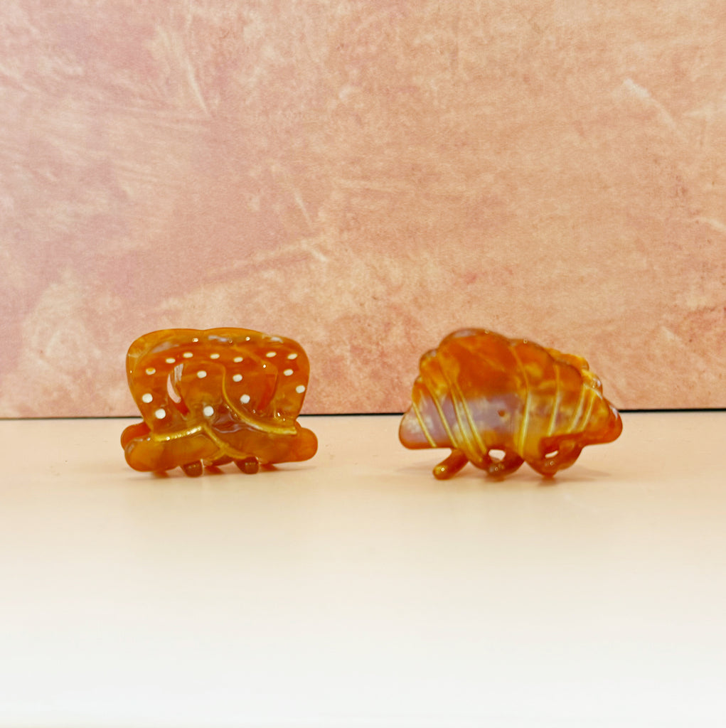 Hair Claw Clip: Pretzel - Freshie & Zero Studio Shop