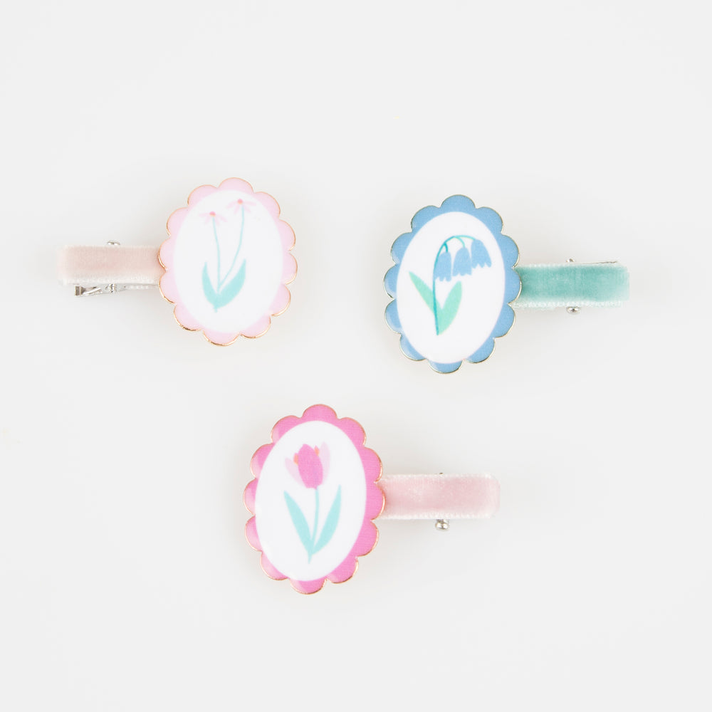 Flower Cameo Hair Clips - Freshie & Zero Studio Shop