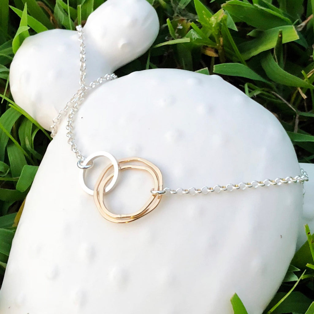 radiate golden necklace - Freshie & Zero Studio Shop