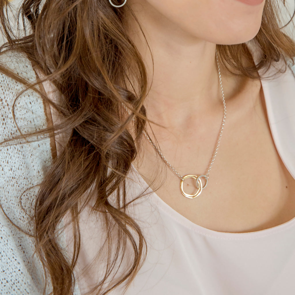 radiate golden necklace - Freshie & Zero Studio Shop