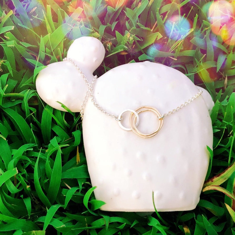 radiate golden necklace - Freshie & Zero Studio Shop