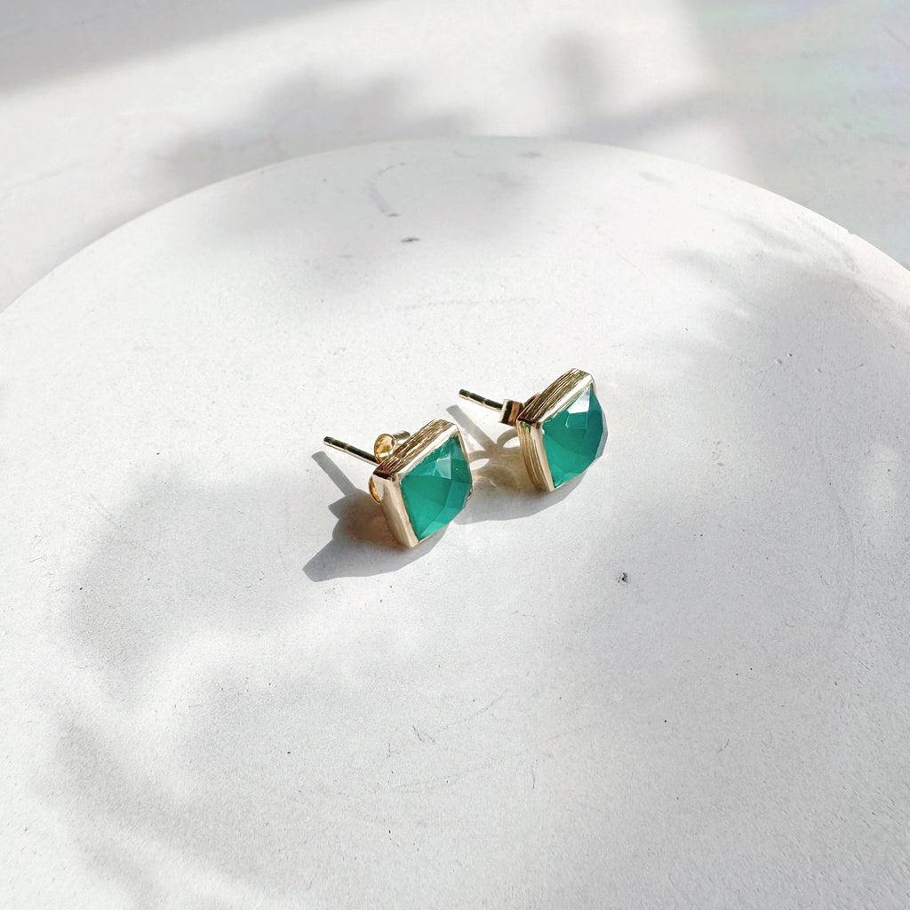 Square Gold Gemstone Stud Earrings: Green Chalcedony - Freshie & Zero Studio Shop