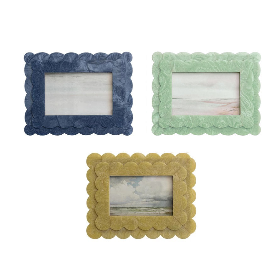 Marbled Scalloped Edge Resin Photo Frame | Freshie & Zero
