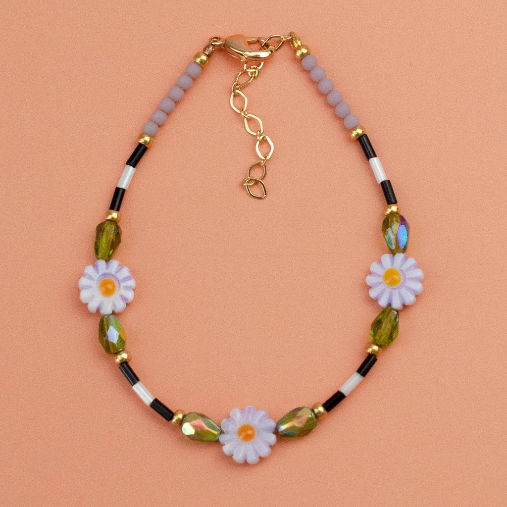 Lavender Daisy Beaded Bracelet by Jill Makes - Freshie & Zero Studio Shop