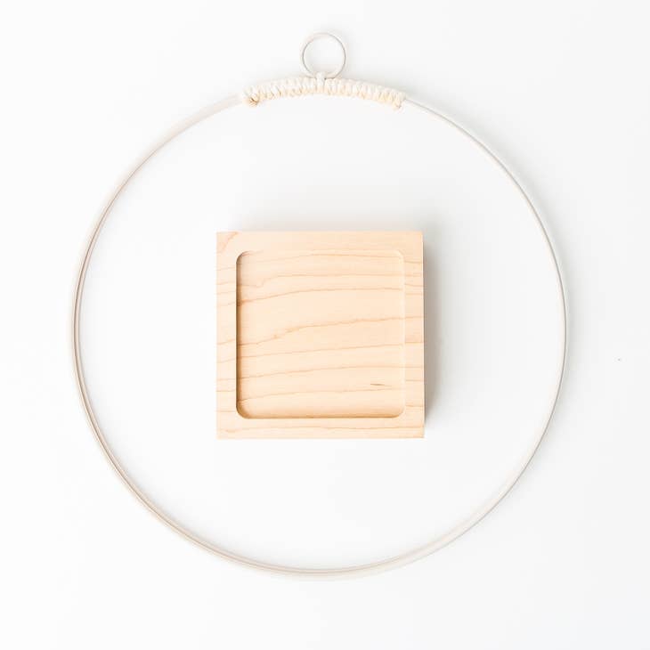 Braid & Loom Plant Hanger Medium white (Light & Airy) - Freshie & Zero Studio Shop