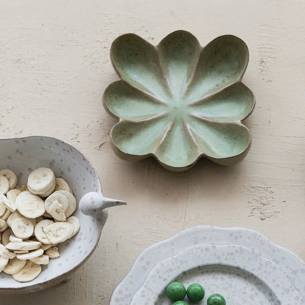 Sage Green Ceramic Flower Shaped Plate - Freshie & Zero Studio Shop