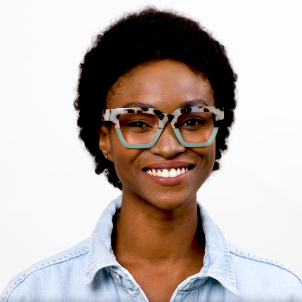 Peepers Reading Glasses: Take a Bow Chai Tort Green - Freshie & Zero Studio Shop