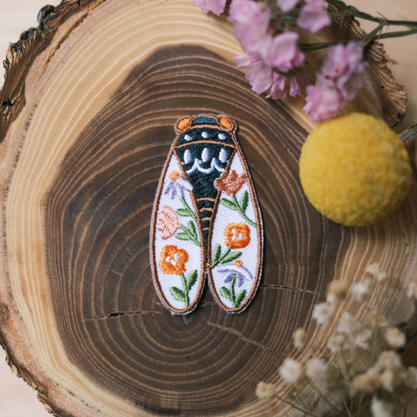 Iron-On Patch: Cicada - Freshie & Zero Studio Shop