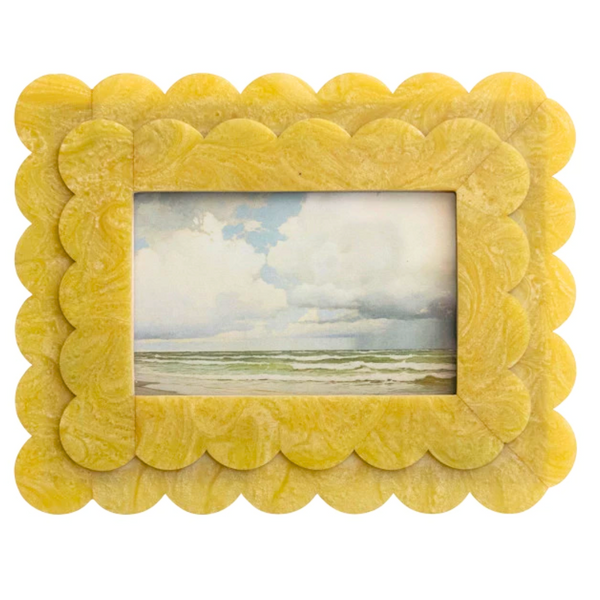 Marbled Scalloped Edge Resin Photo Frame - Freshie & Zero Studio Shop