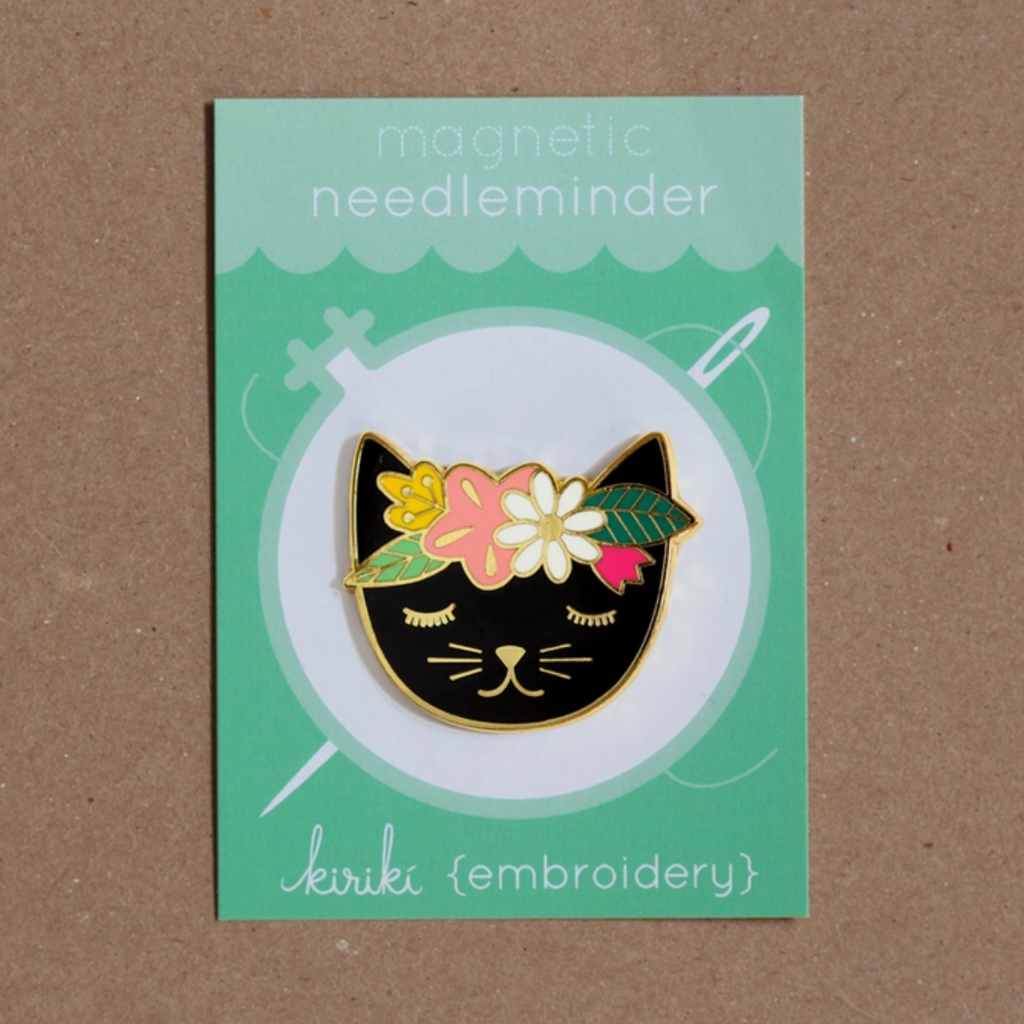 Magnetic Needleminder: Floral Cat - Freshie & Zero Studio Shop
