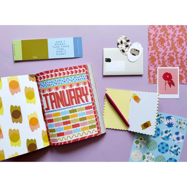 Flow Book for Paper Lovers: 250+ Pages of Paper Goodies - Freshie & Zero Studio Shop