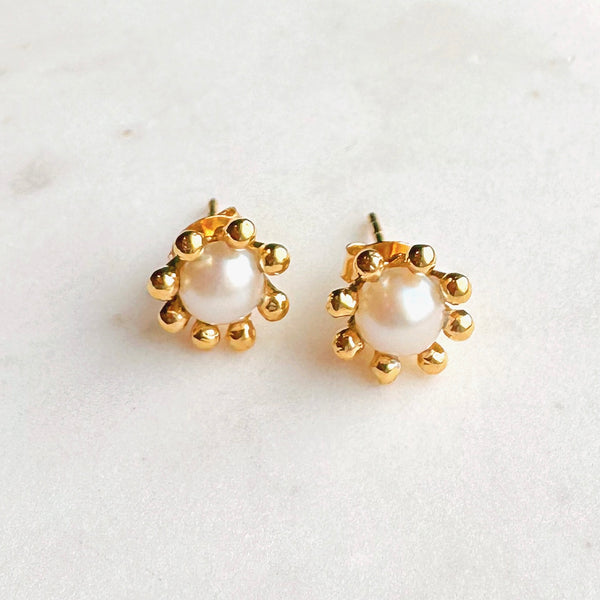 Starburst Gemstone Stud Earrings: pearl - Freshie & Zero Studio Shop