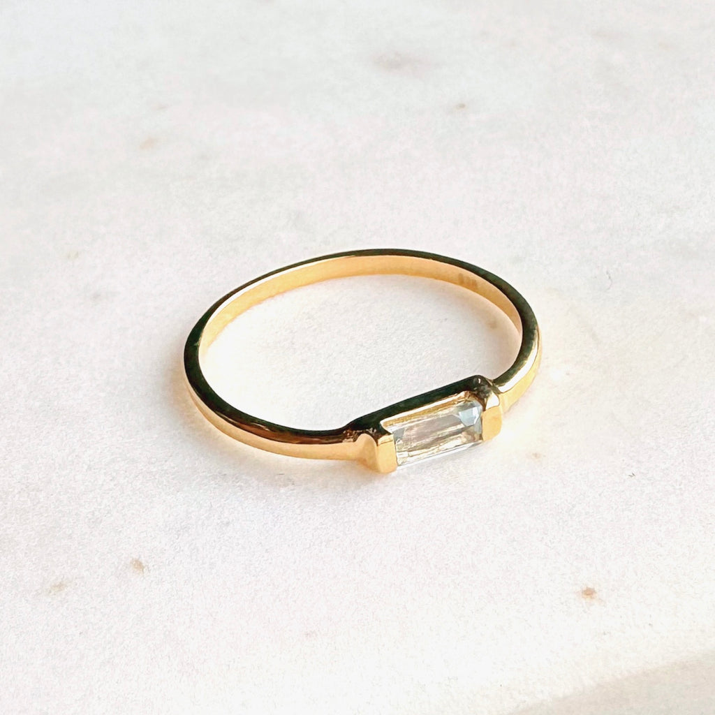 Bezel-Set Princess-Cut Engagement Ring with Baguettes Los Angeles | Peter  Norman