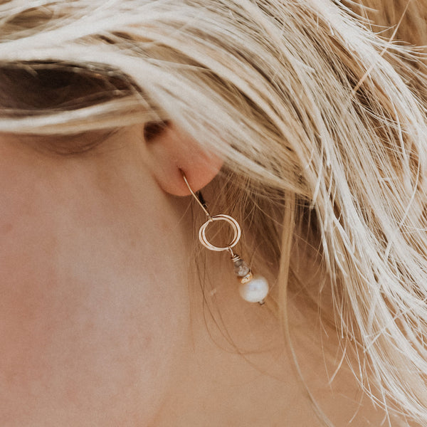 Audrey Earrings - White Pearl - Freshie & Zero