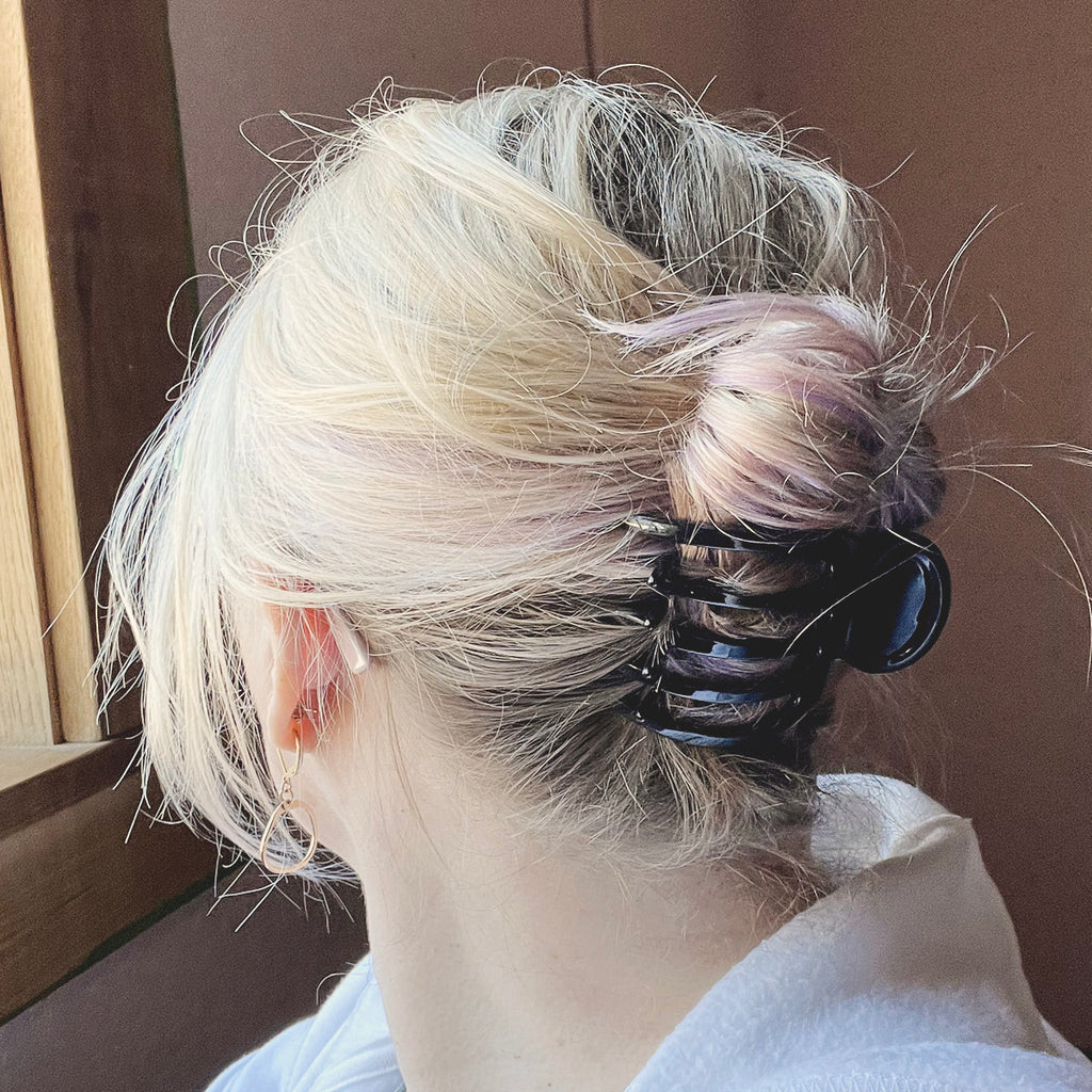 French Atelier Yoga Clip: Elevate Your Practice with Elegance